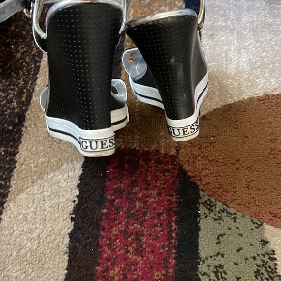 Guess - Picture 3 of 3